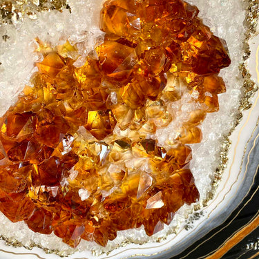 Aven Borbala epoxi gyanta kép mintás