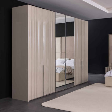 Bugatti 5 ajtós gardróbszekrény bézs