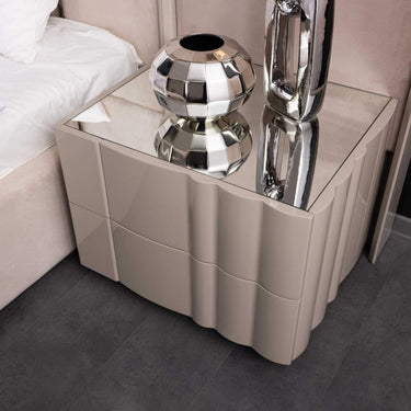 Bugatti éjjeliszekrény bézs