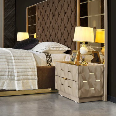 Royal éjjeliszekrény krém-arany