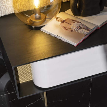 Etro éjjeliszekrény fekete-fehér