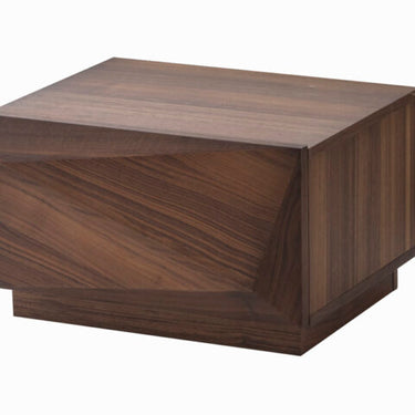 Carisma éjjeliszekrény